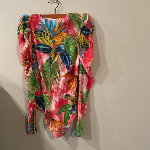 Floral Print Bodysuit - Picture 5 of 5